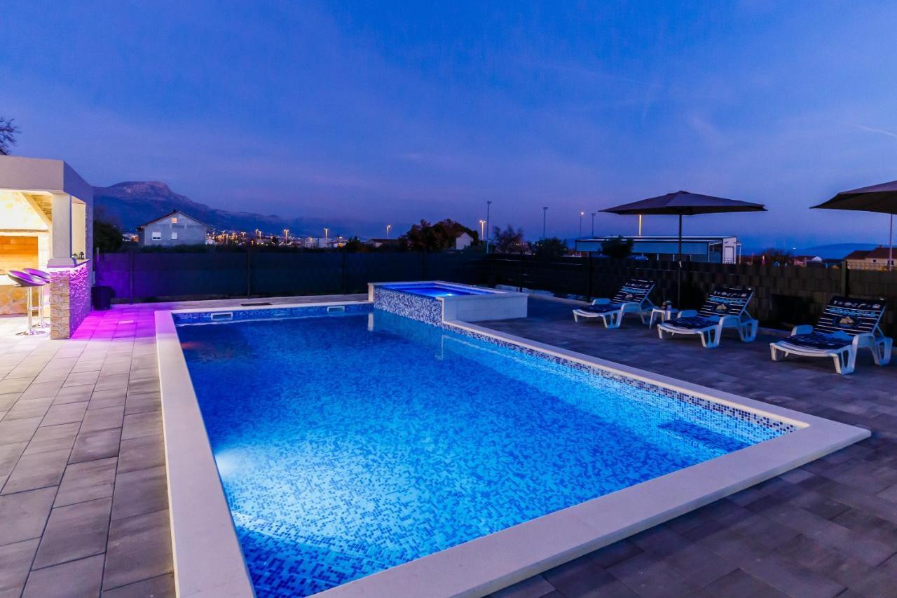 Villa Lamarin Каштела Экстерьер фото