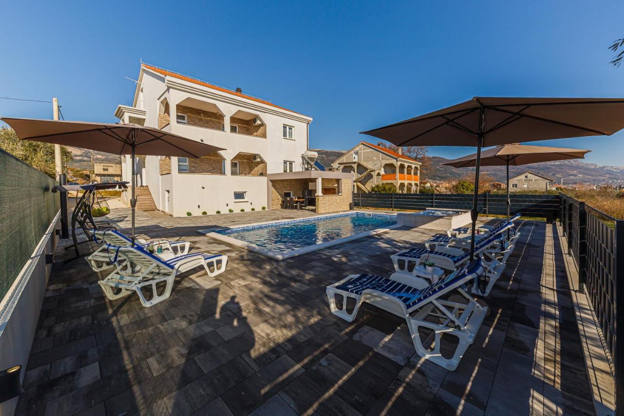 Villa Lamarin Каштела Экстерьер фото