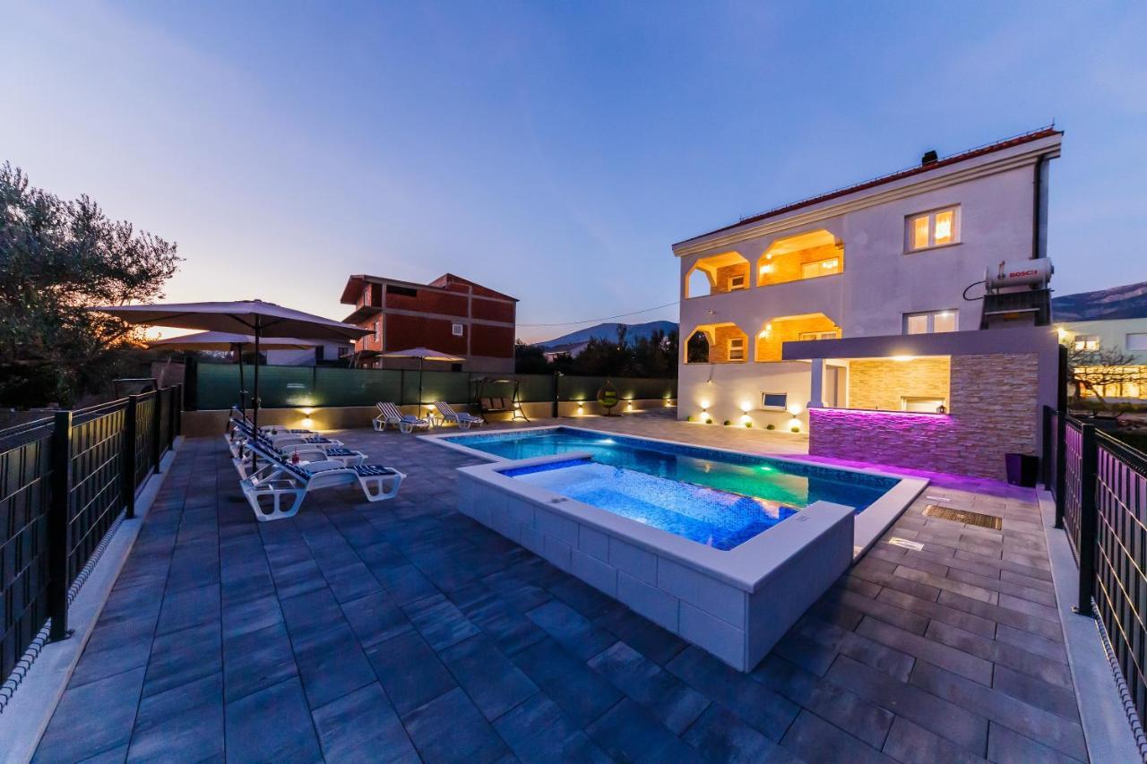 Villa Lamarin Каштела Экстерьер фото