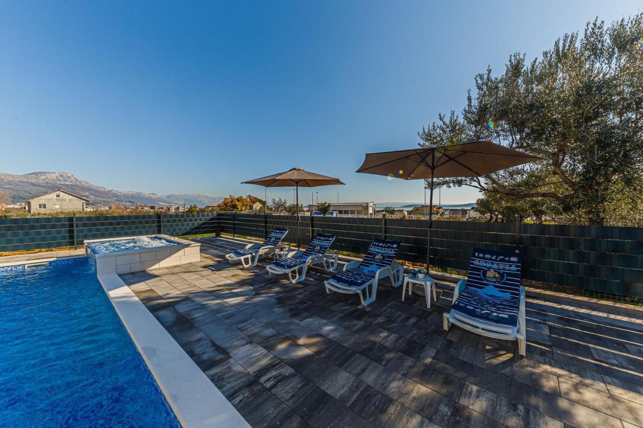 Villa Lamarin Каштела Экстерьер фото